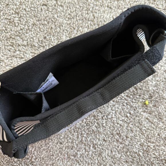 Skip Hop Grab & Go Stroller Organizer Black and White Stripe  Baby Accessory - Picture 3 of 4